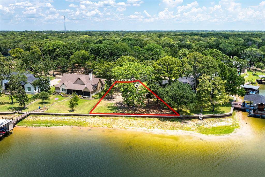 136 Anderson Lane, Mabank, TX 75156