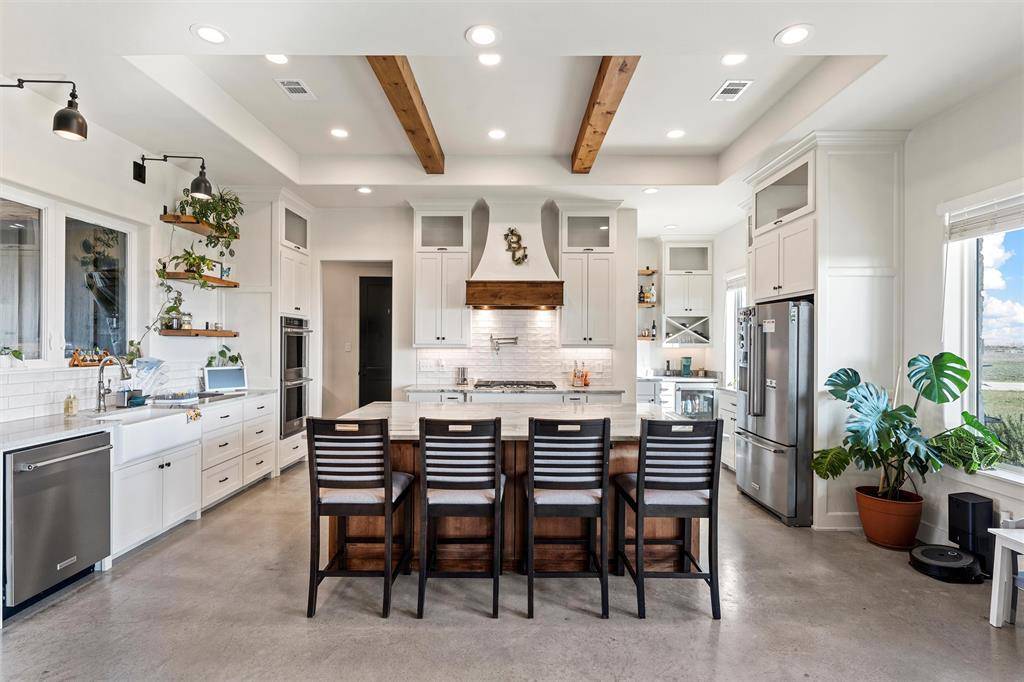 353 Willow Moon Ranch Road, Crawford, TX 76638