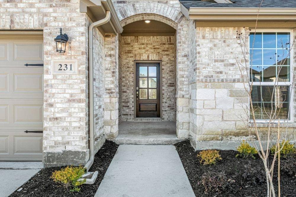 231 Ivory Brook Cove Drive, Lavon, TX 75166