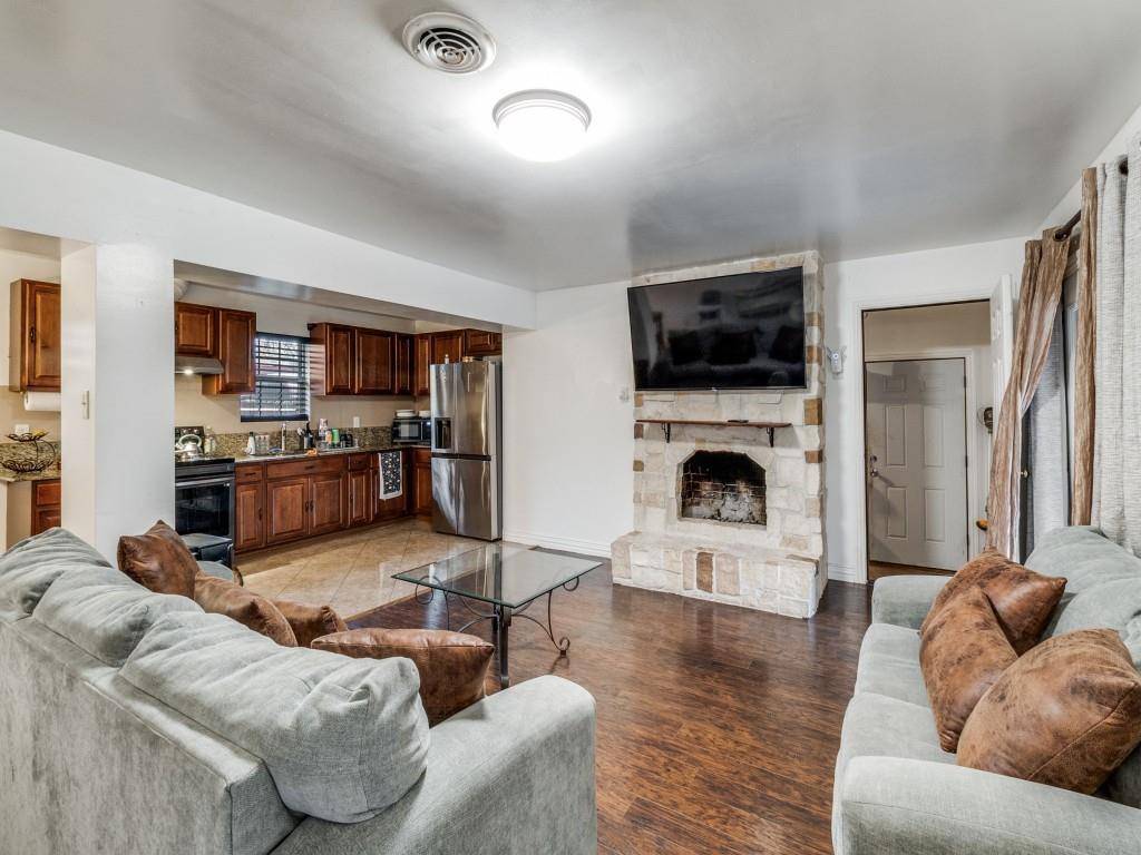 111 W Kenwood Drive, Garland, TX 75041