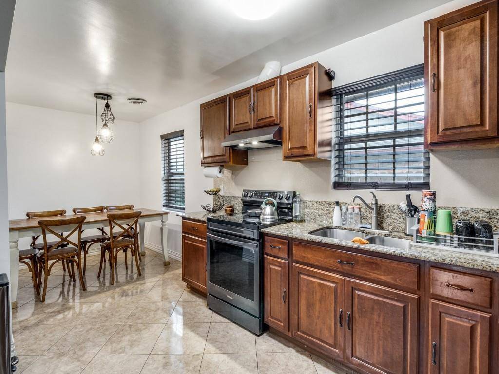 111 W Kenwood Drive, Garland, TX 75041