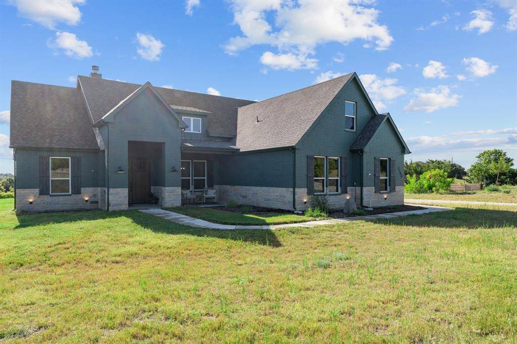 2100 Shady Grove Road, Weatherford, TX 76088