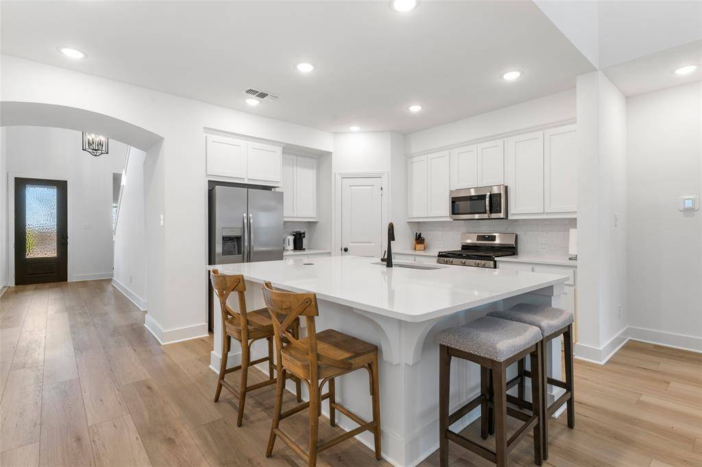 3920 Aqua Lane, Sherman, TX 75090