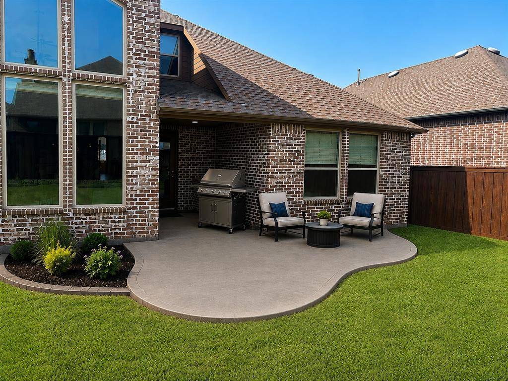 2825 London, The Colony, TX 75056