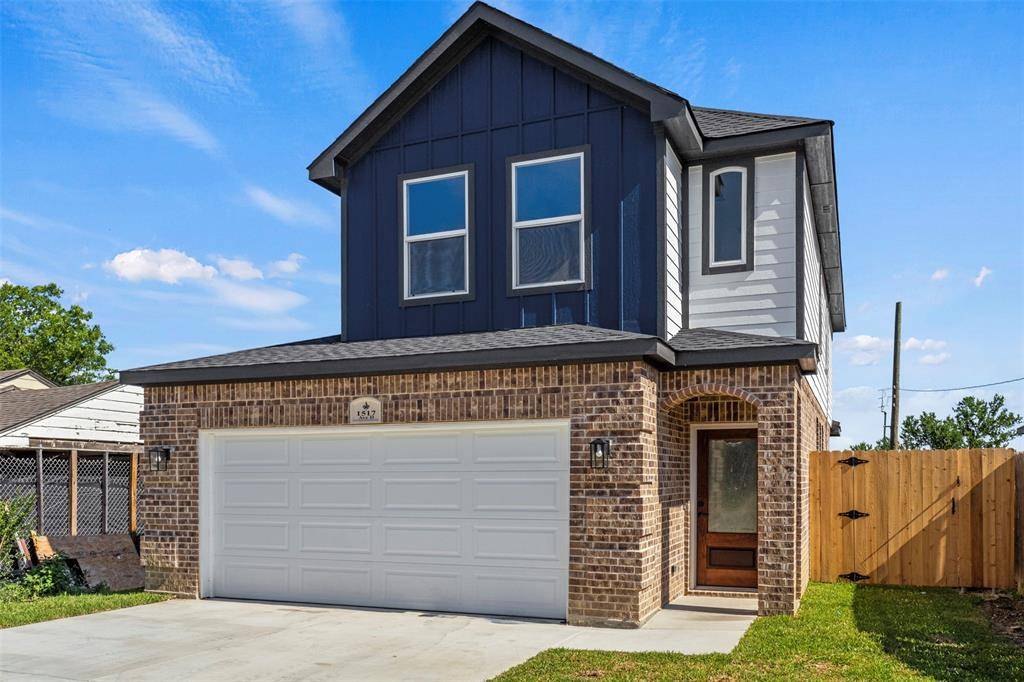 1517 Avenue D, Fort Worth, TX 76104