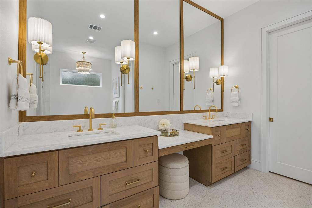 10215 Lynford Drive, Dallas, TX 75238