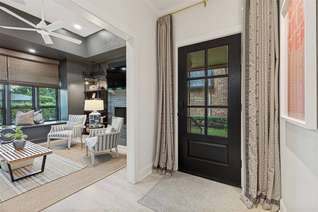 5820 Royal Lane, Dallas, TX 75230