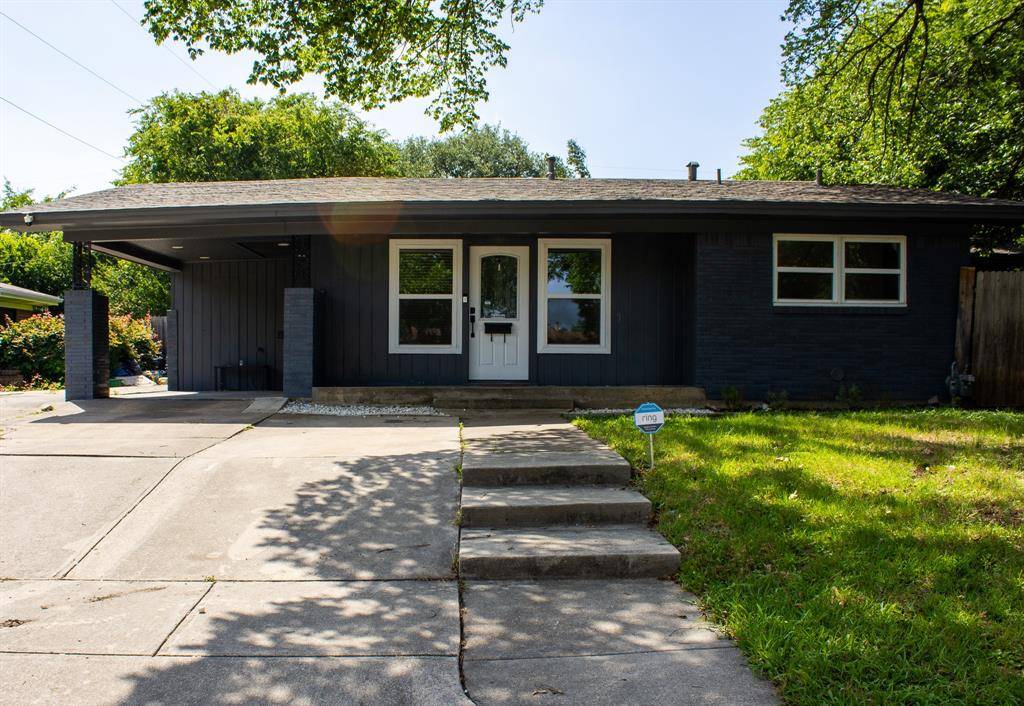 3825 W Spurgeon Street, Fort Worth, TX 76133