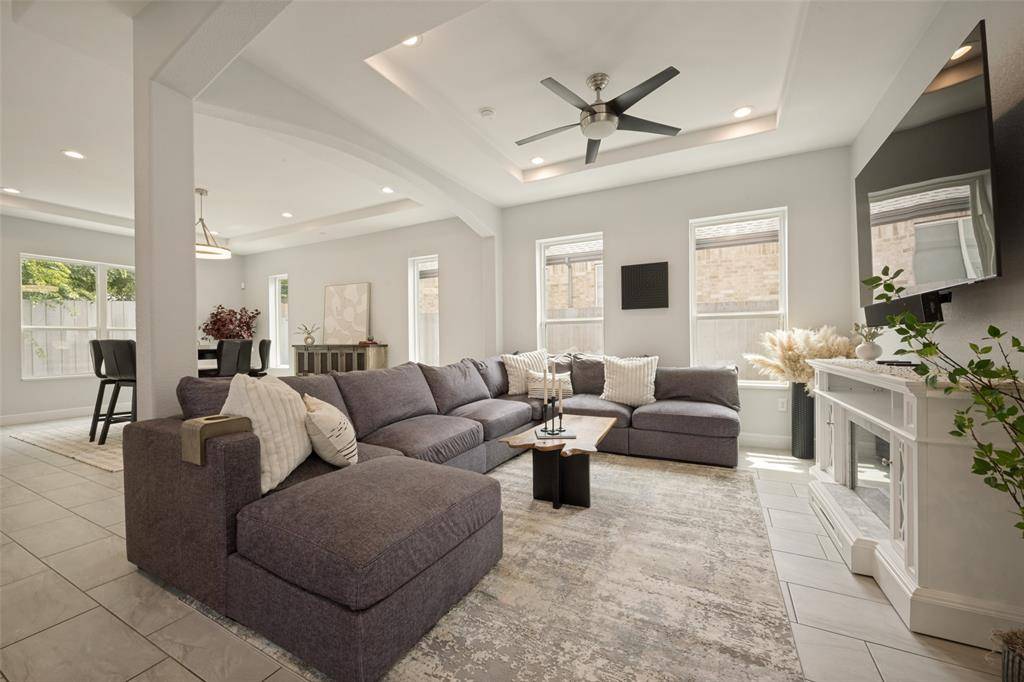 110 Cedar Lane, Roanoke, TX 76262