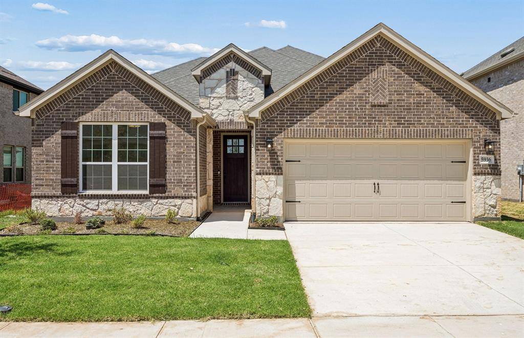 5936 Merian Drive, Pilot Point, TX 75009