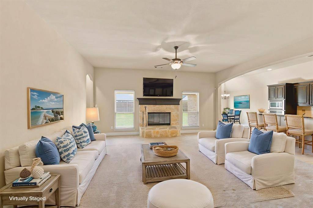 5610 Paradise Drive, Midlothian, TX 76065