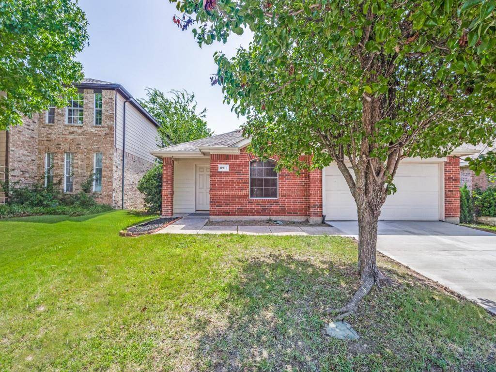 11916 Hickory Circle, Fort Worth, TX 76244