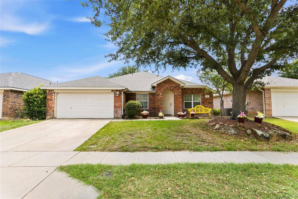 1320 Cattle Crossing Drive, Fort Worth, TX 76131