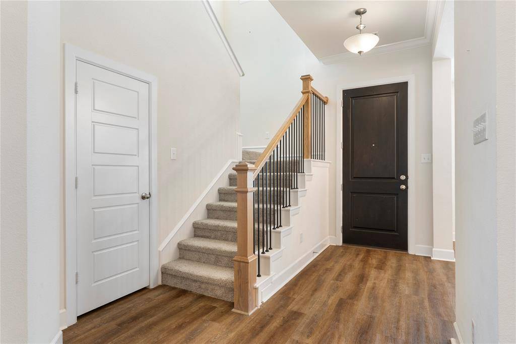 4310 Indigo Lark Lane, Arlington, TX 76005