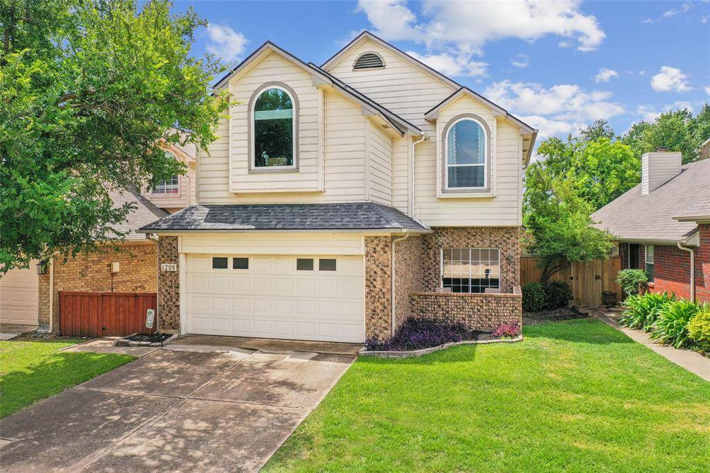 1209 Broken Arrow Trail, Carrollton, TX 75007