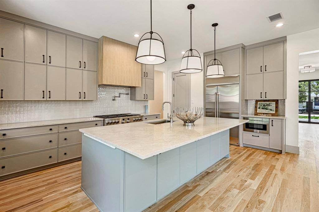 9621 Lanward Drive, Dallas, TX 75238