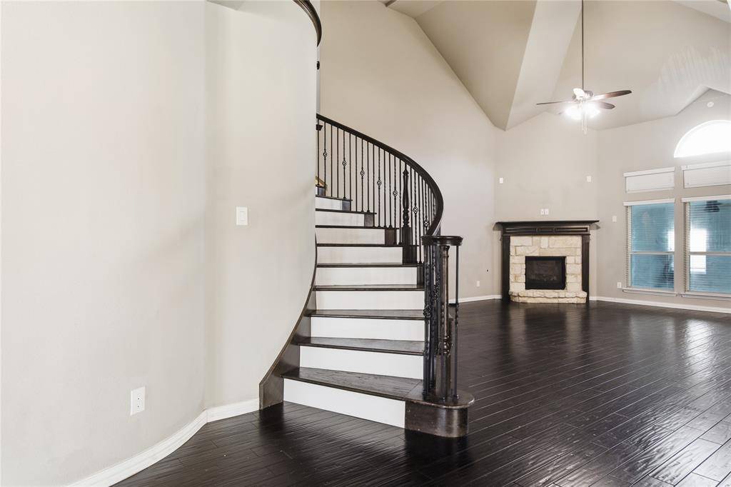 2610 S Anson Road, Glenn Heights, TX 75154