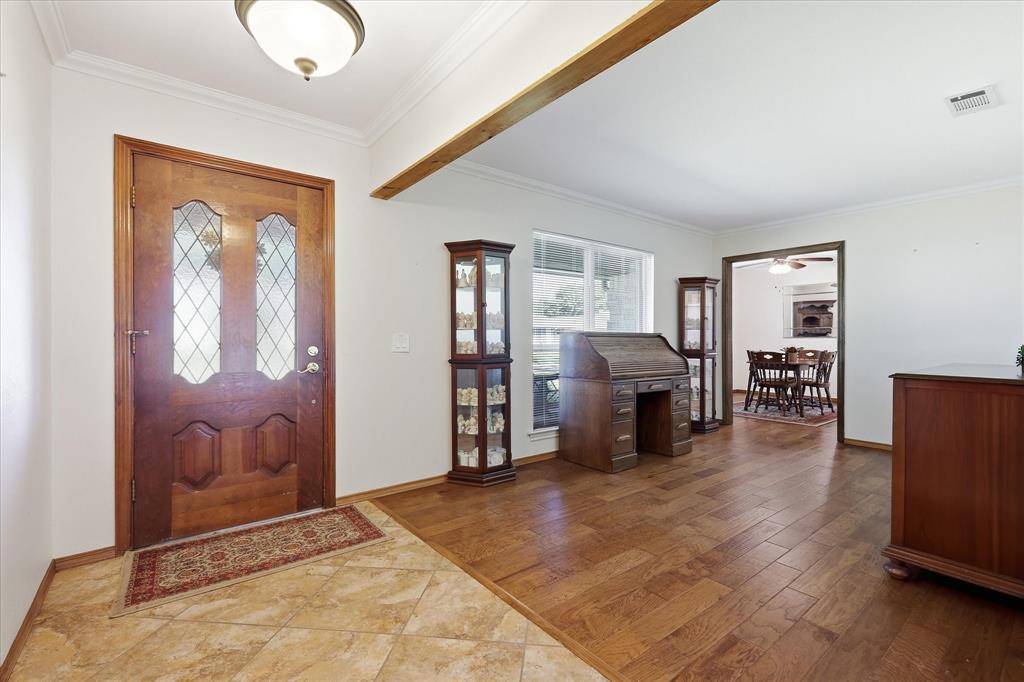 2509 Radcliffe Drive, Arlington, TX 76012