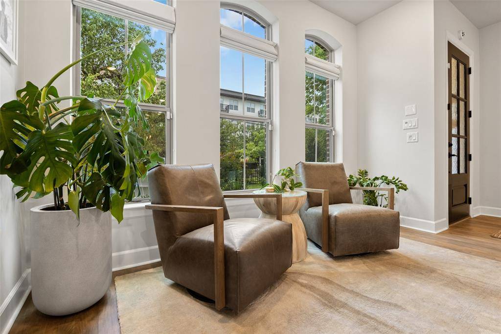 3710 Red Leaf Lane, Dallas, TX 75209