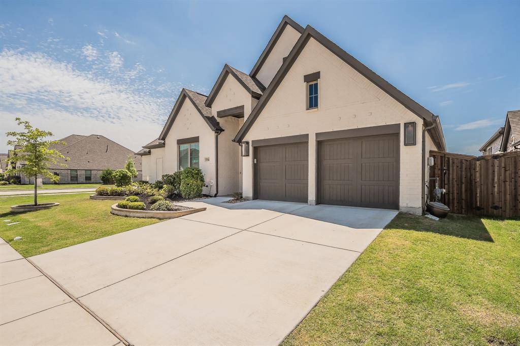 5744 Turner May Drive, Fort Worth, TX 76126