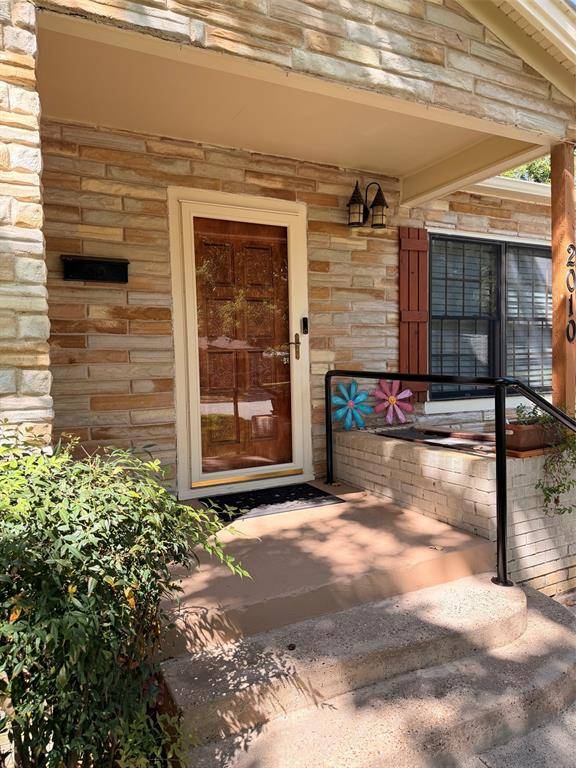 2010 Goldenrod Lane, Arlington, TX 76013