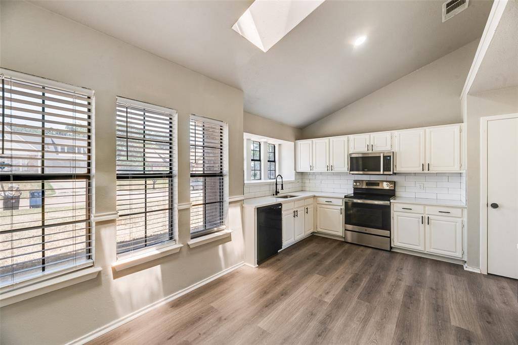 3305 Fairview Drive, Corinth, TX 76210