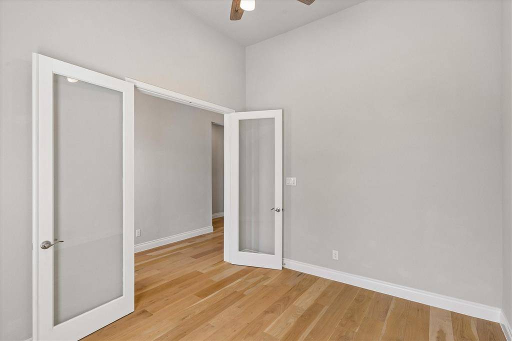 5708 Lake Jackson Drive, Fort Worth, TX 76126
