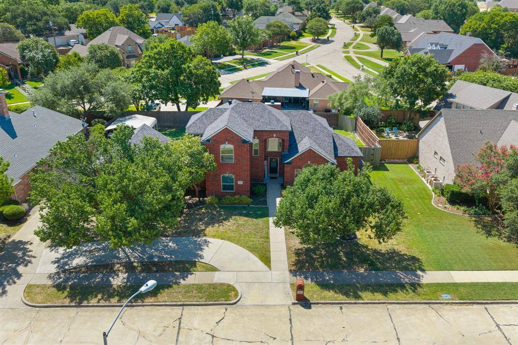 1907 Clearview Drive, Ennis, TX 75119