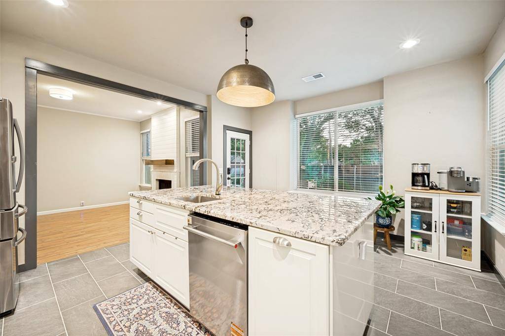 1624 Highdale Court, Flower Mound, TX 75028