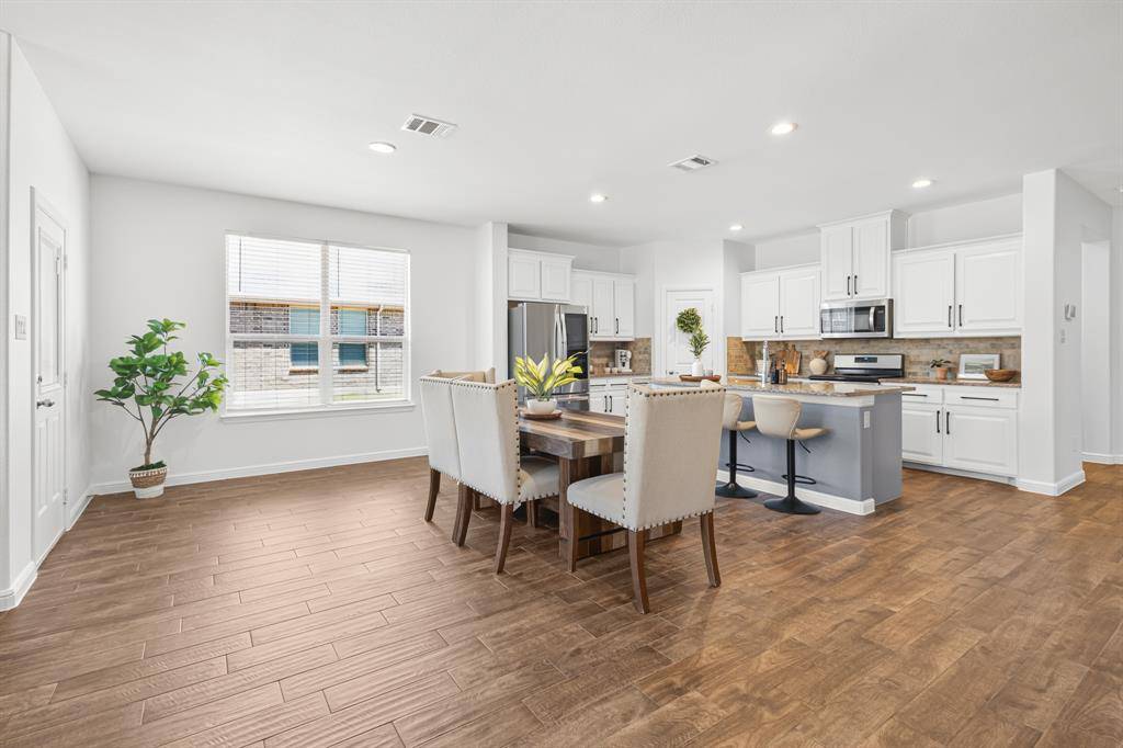 3507 Camden Creek Road, Krum, TX 76249