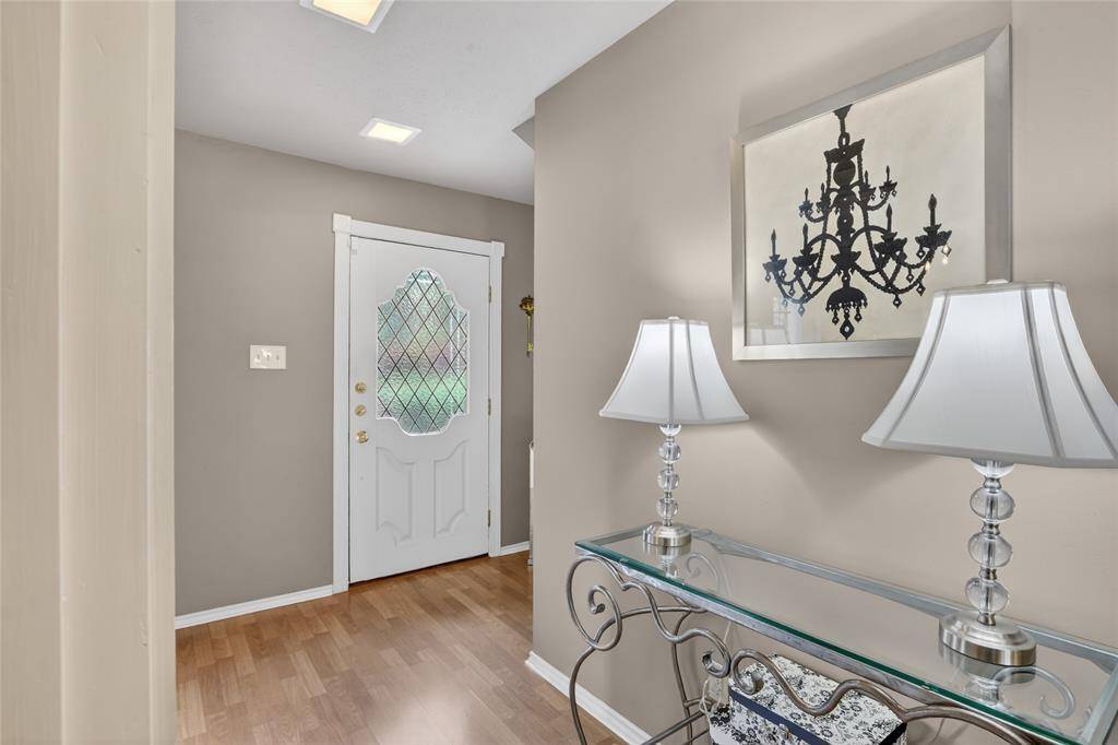8261 Club Meadows Drive, Dallas, TX 75243
