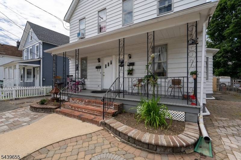 110-112 Berry St, Dover Town, NJ 07801