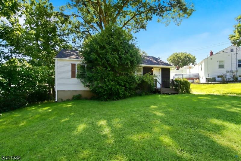 234 Prospect St, Dover Town, NJ 07801