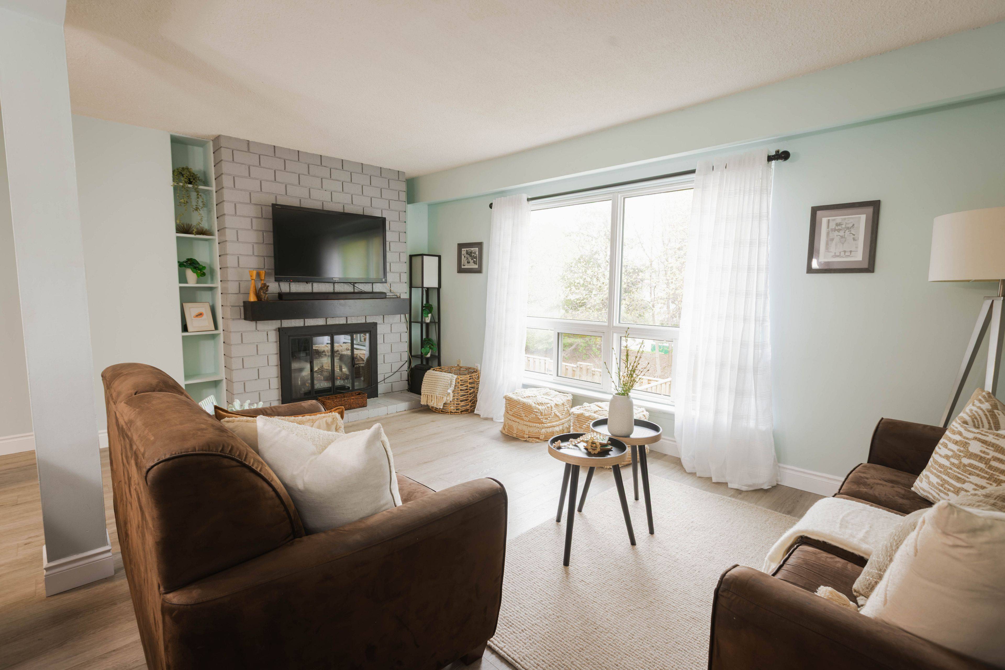 318 Laurier AVE #3, Milton, ON L9T 3M9