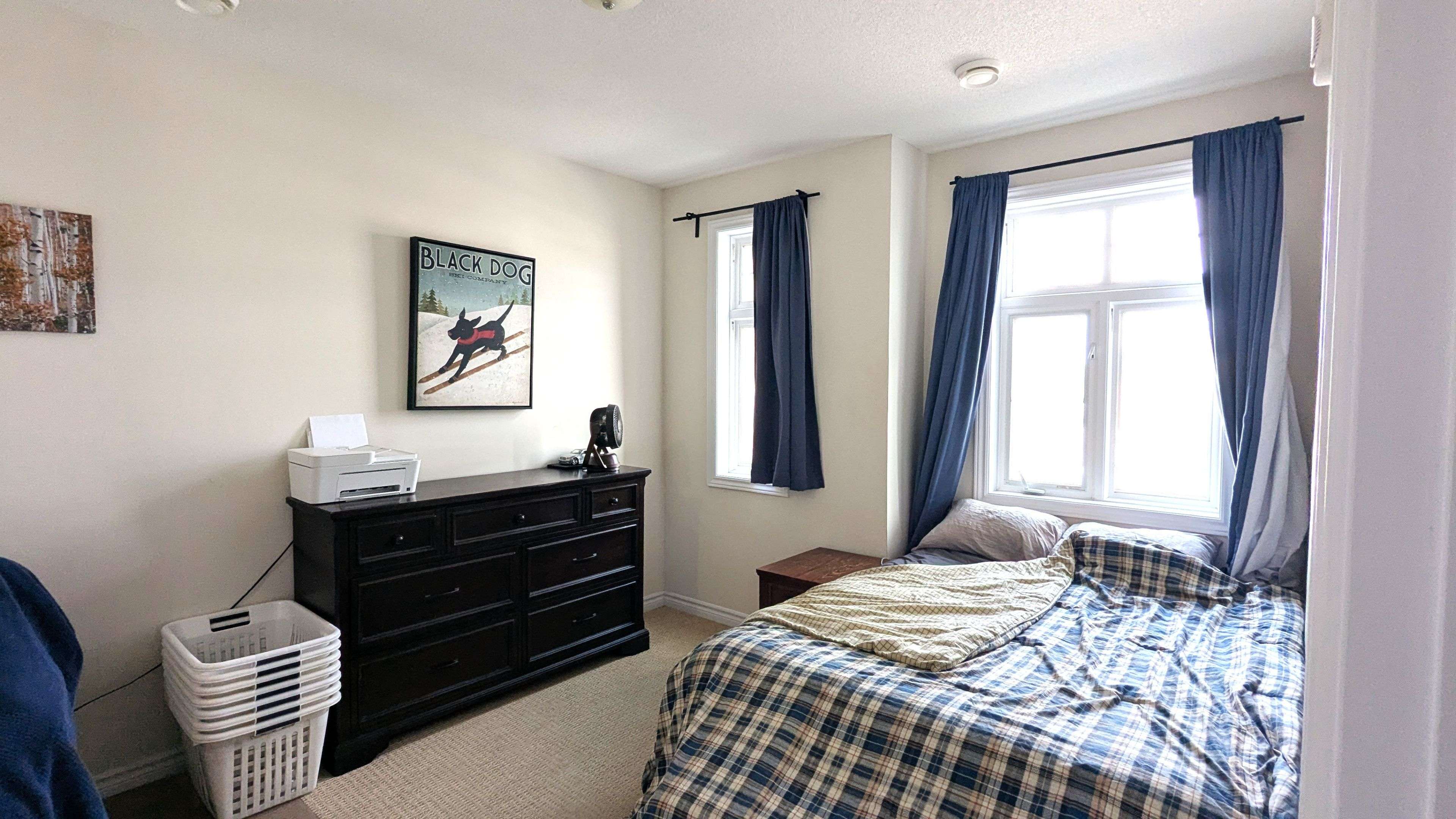 1360 Costigan RD #210, Milton, ON L9T 0Y8