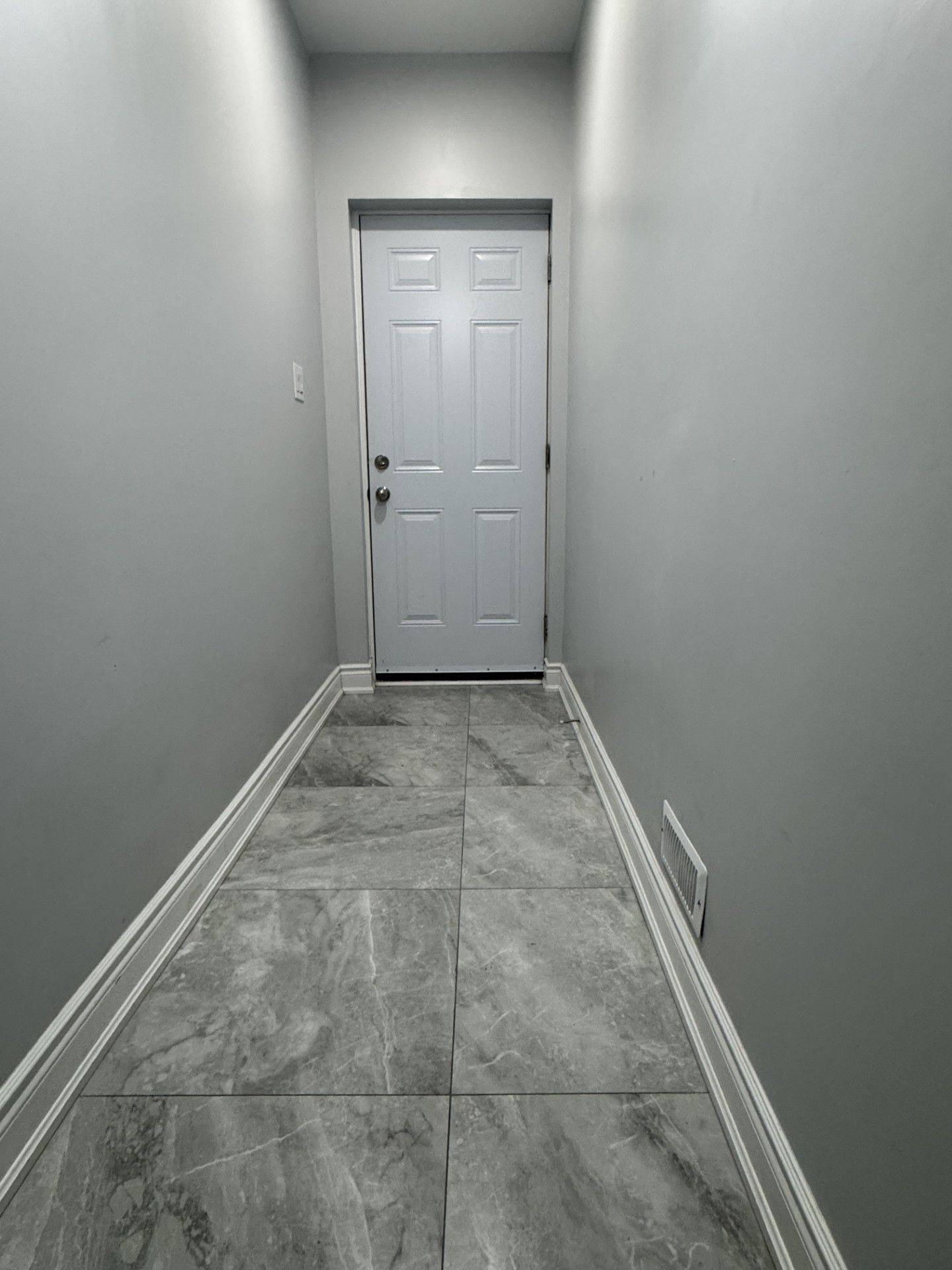 33 Bluffwood(Basement) CRES, Brampton, ON L6P 2P3