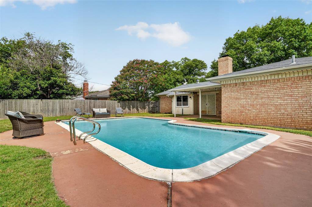 5016 Saint Lawrence Road, Fort Worth, TX 76103