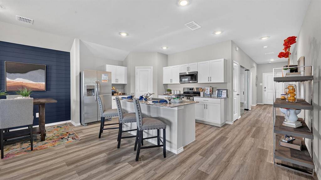408 MONTELLO Lane, Fort Worth, TX 76247