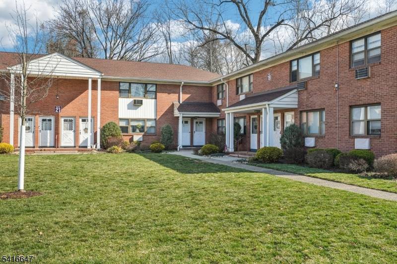 21A Colonial Dr, Little Falls Twp., NJ 07424