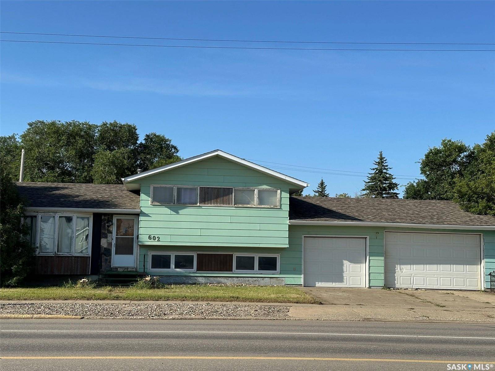 602 4th STREET, Estevan, SK S4A 0V5