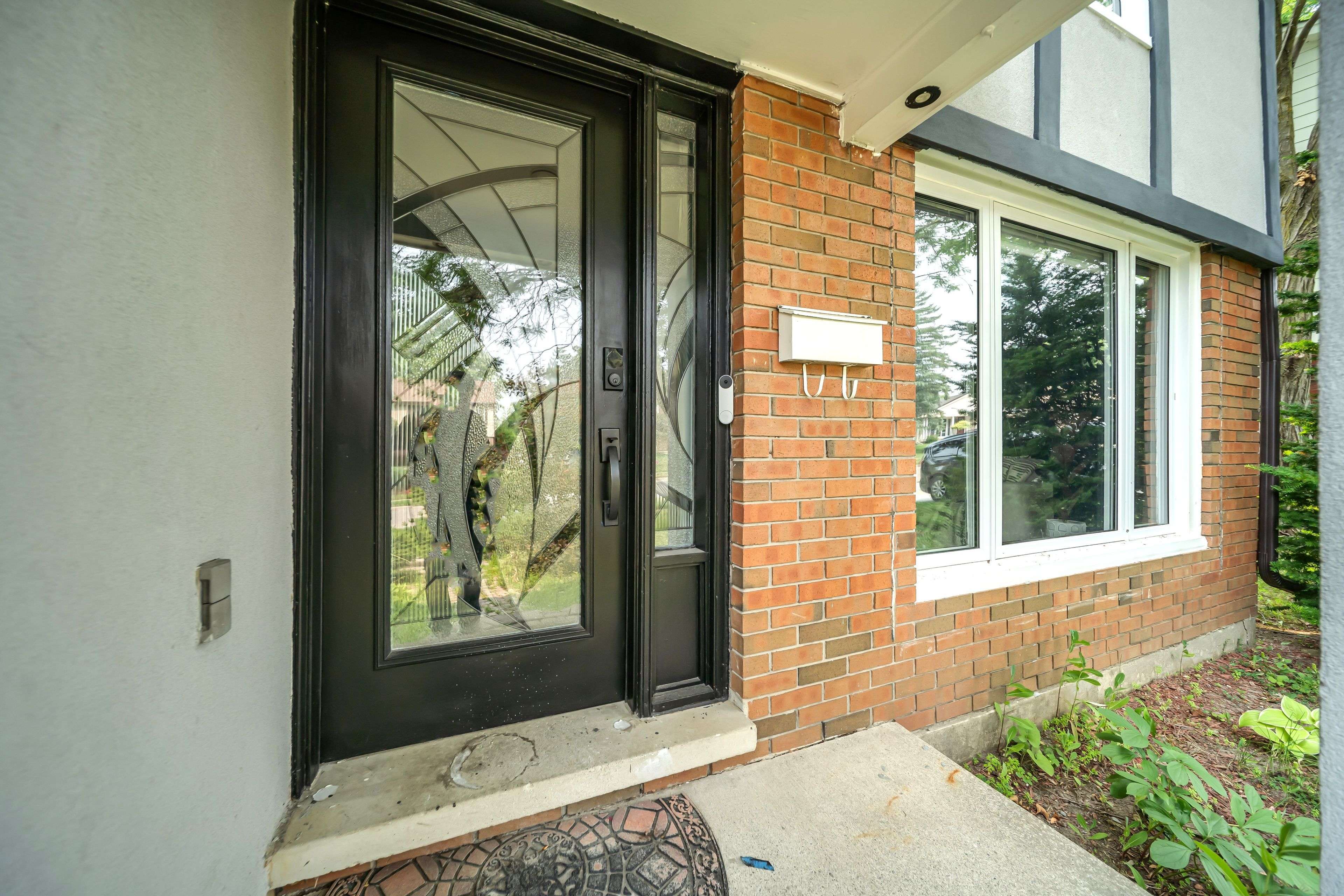 37 Ferman DR, Guelph, ON N1H 7C9