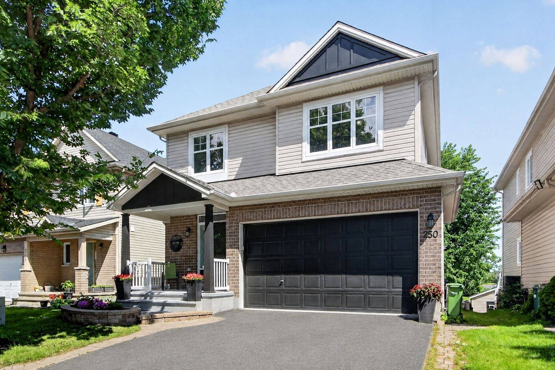 250 Flodden WAY, Barrhaven, ON K2G 7E1
