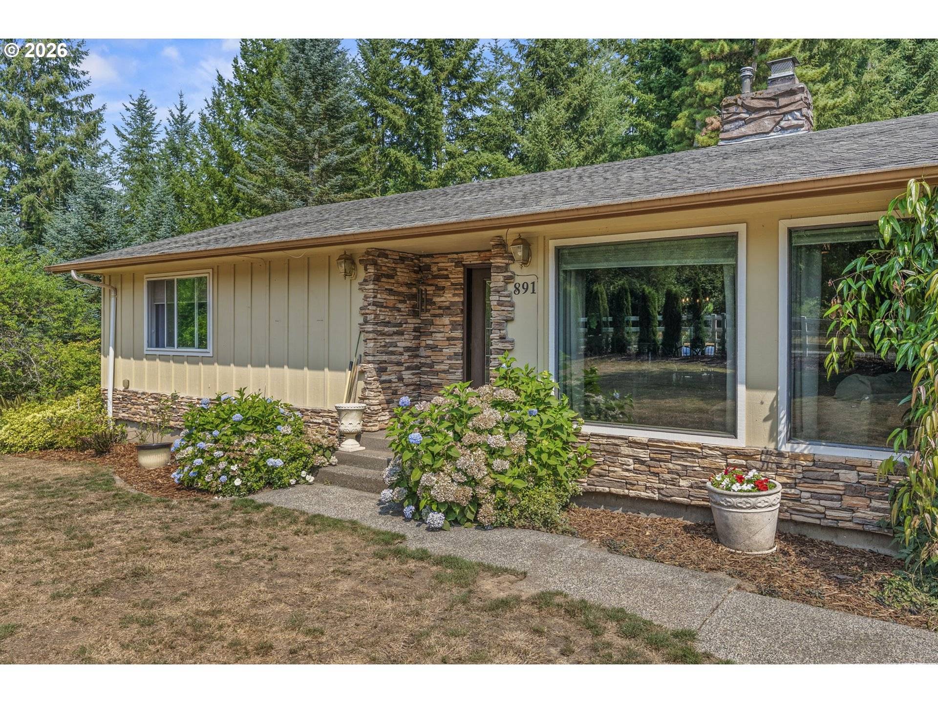 891 YOUNG RD, Kelso, WA 98626