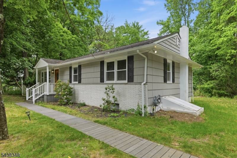 200 Conklintown Rd, Ringwood Boro, NJ 07456