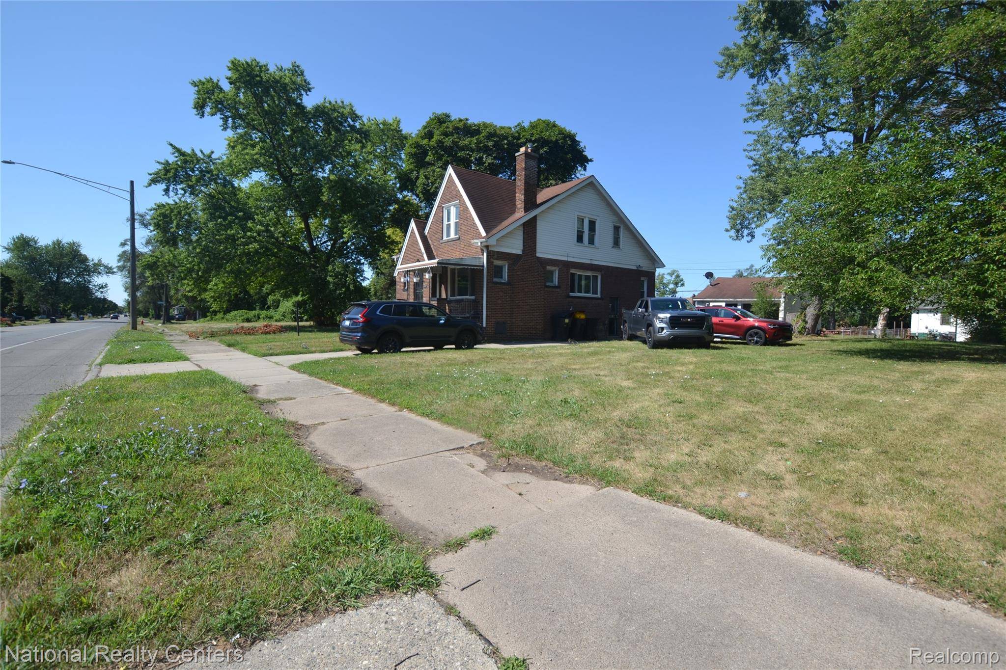 12245 Meyers RD, Detroit, MI 48227