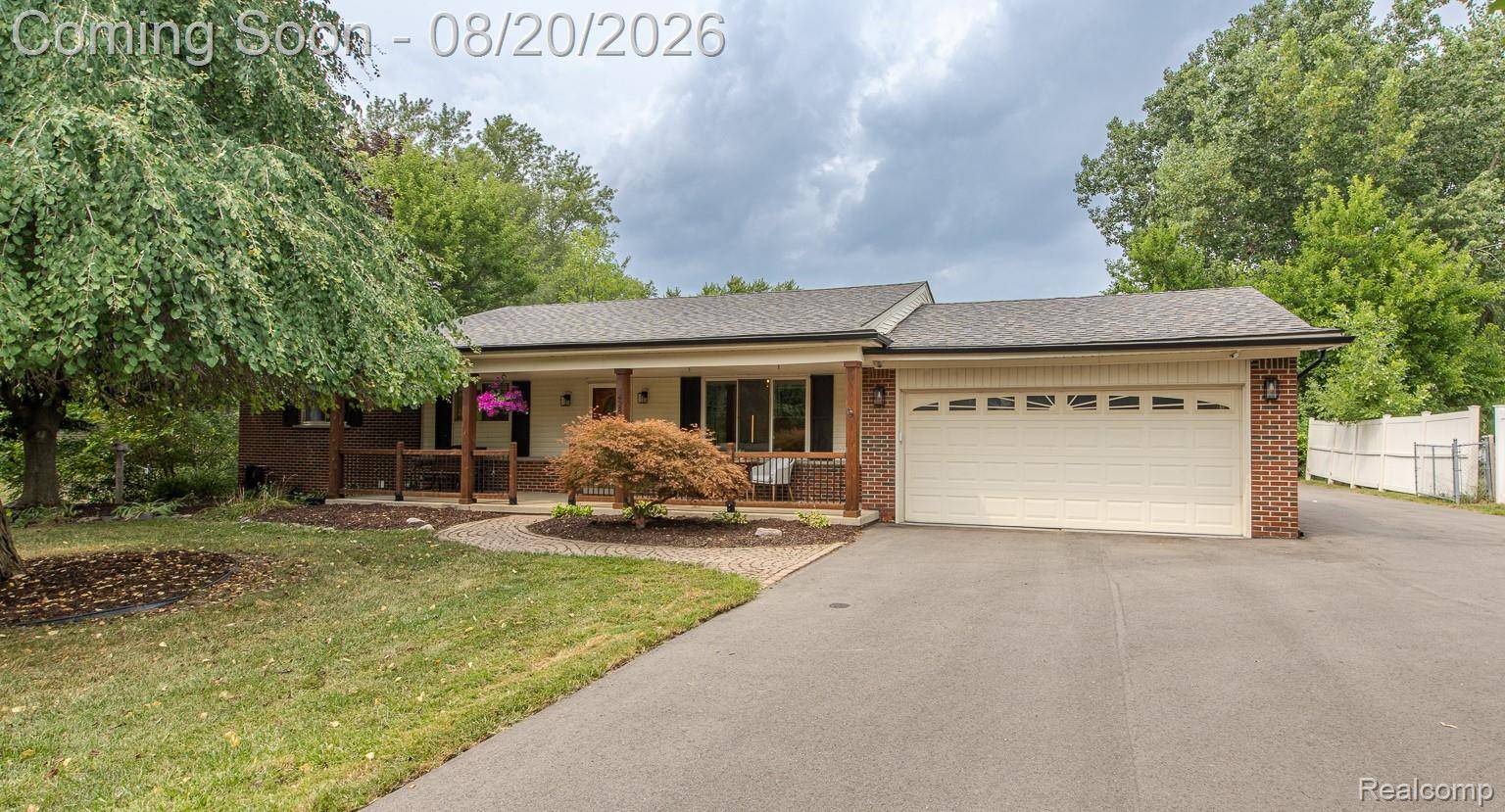 428 Carter DR, Troy, MI 48098