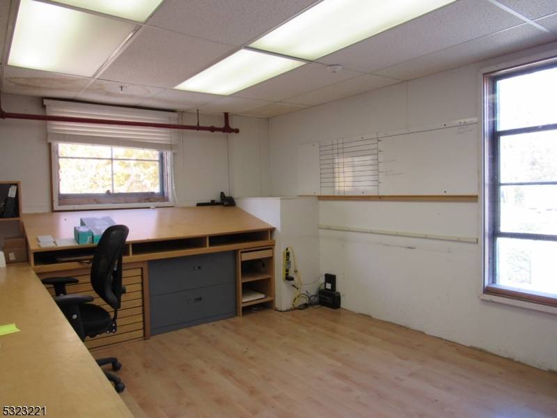 4 7th St, Frenchtown Boro, NJ 08825