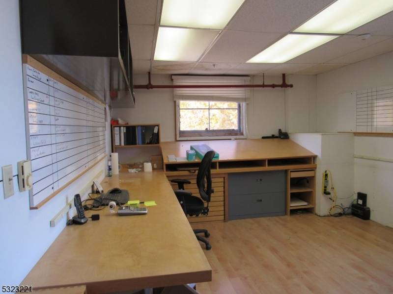 4 7th St, Frenchtown Boro, NJ 08825