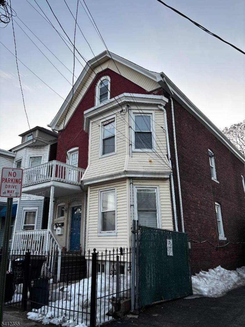 942 E 19Th St, Paterson City, NJ 07501