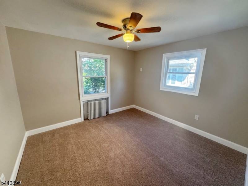 192 N 6Th St, Saddle Brook Twp., NJ 07663